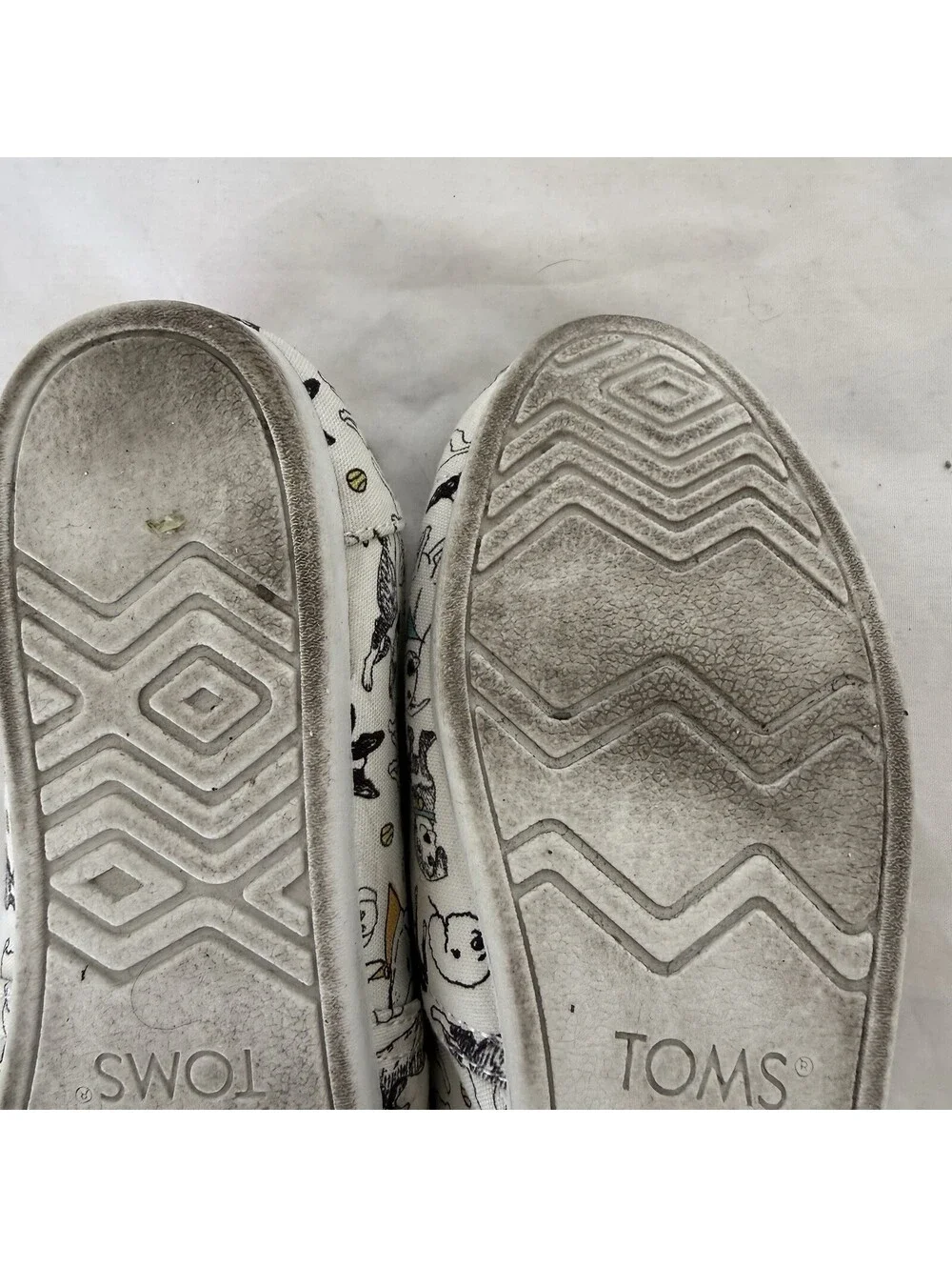 TOMS Alpargata Belmont White Office Dogs Shoes Size 8 Sneakers Black & White